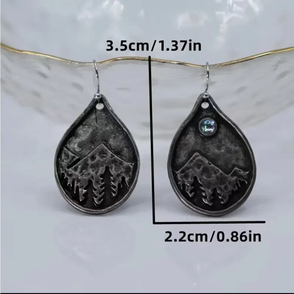 🏷️ Moonrise Mountain Peak Hook Earrings